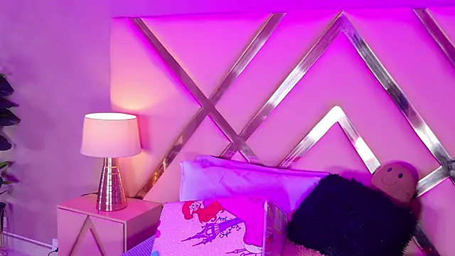 MalaikaBrown live sex cam