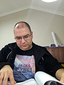 Andrew1900529 live sex cam