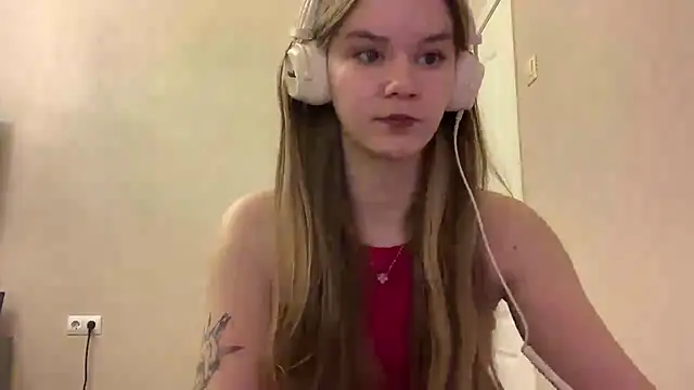 AgnesShy_'s cam snapshot