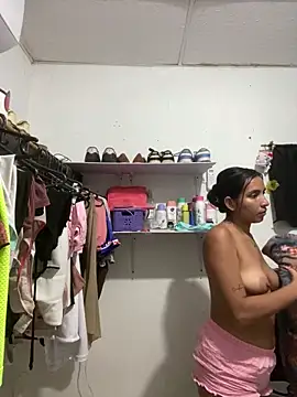 JanyLunaBJ's cam snapshot