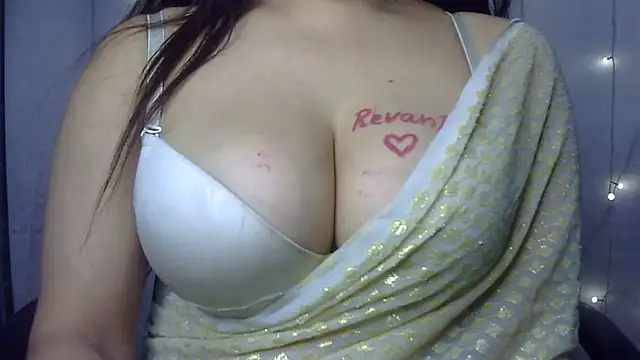 Naughty-Riya's cam snapshot