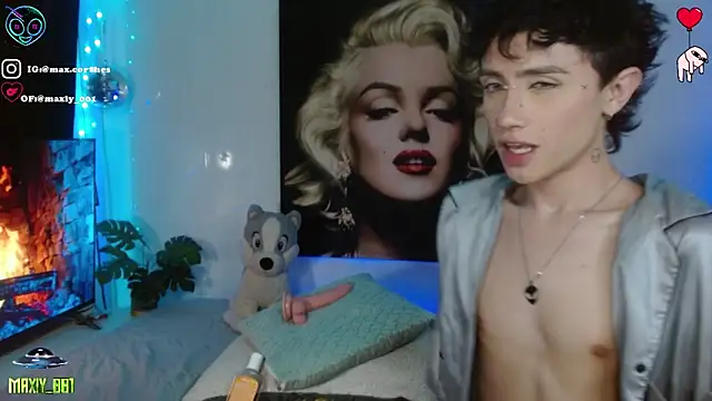 maxiy_001 live sex cam
