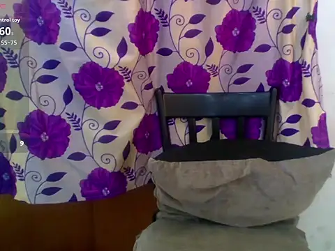 Teekhi_mirchii's cam snapshot