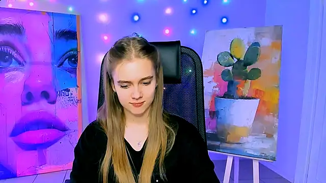 JuneWoods's cam snapshot