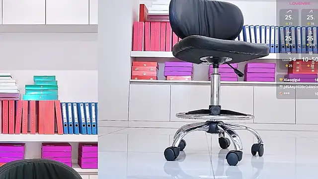 Aster_Hoa live sex cam