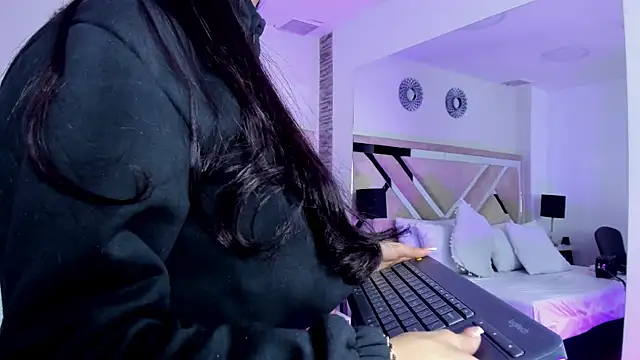 Kim_Luna1's cam snapshot