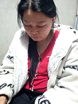 yoowwmr's cam snapshot