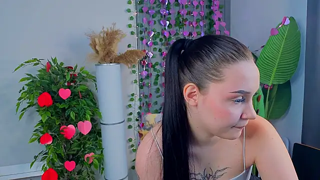 RoxannRunk's cam snapshot