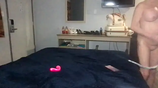 TiffaneyLove's cam snapshot