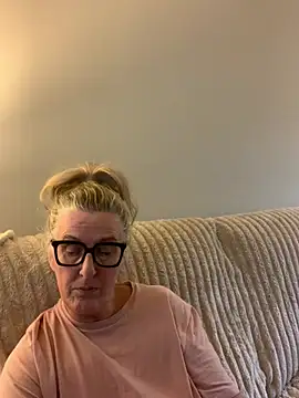 Mrsmoggy's cam snapshot