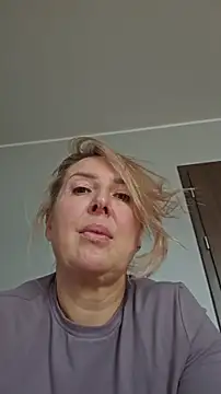 MariaRichi_'s cam snapshot