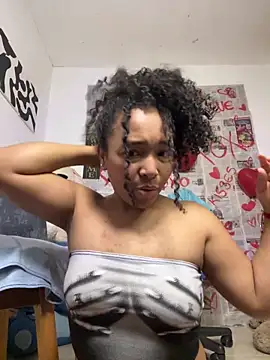 Nia13's cam snapshot