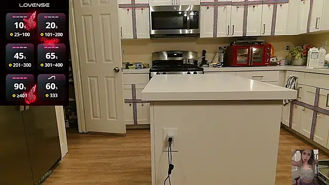 Blondiewithanass's cam snapshot