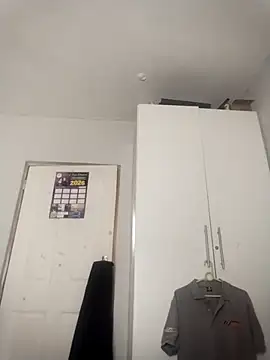 Baby_P's cam snapshot