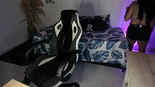 Riana_Kean's cam snapshot