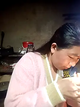 quynhkoolbae's cam snapshot