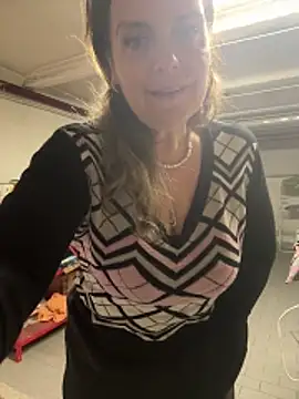 Sunbelxx live sex cam