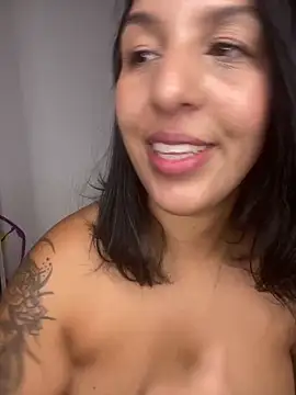 Indiadeusa live sex cam