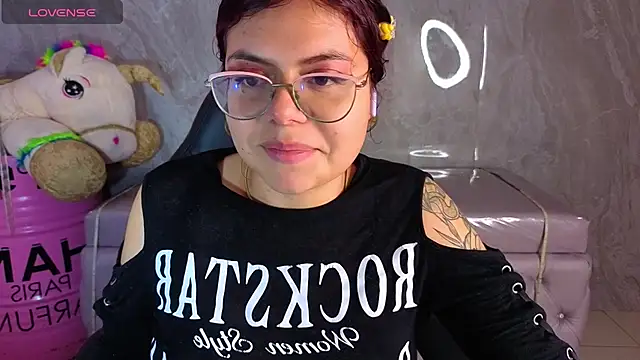 draviana_a_'s cam snapshot