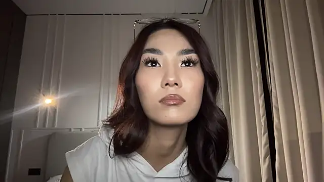 ElenorSaggese's cam snapshot