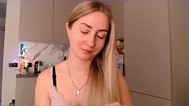 BluueSilk live sex cam