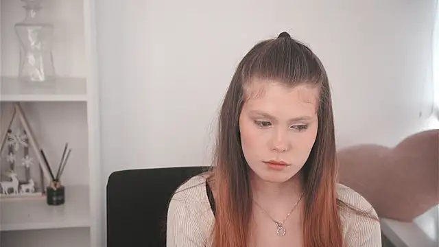 MarnieWootan live sex cam