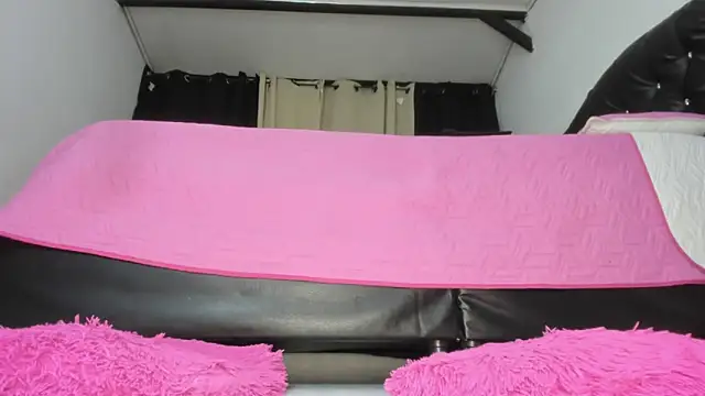 martinaclark's cam snapshot