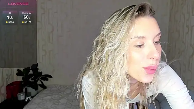 Elysia_kiss's cam snapshot