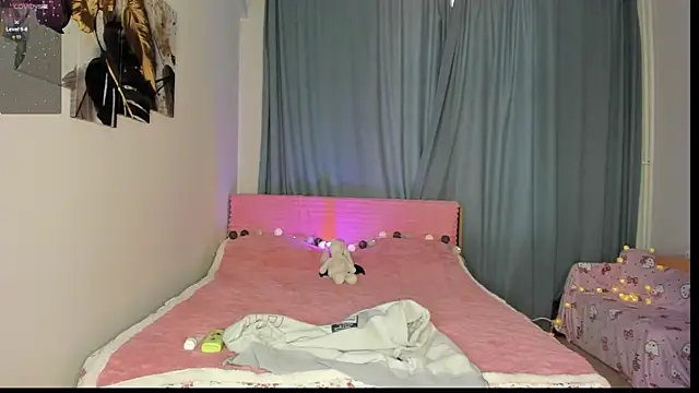 cuit_burg's cam snapshot