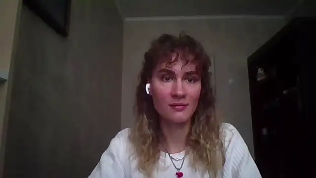 DeanneGilcher's cam snapshot