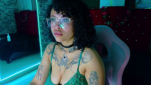 mia_hernnandez live sex cam