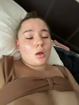 VineraSweet live sex cam