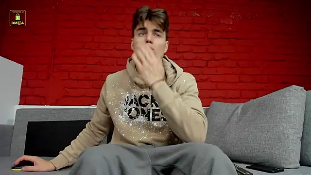 Kyle_Baker live sex cam