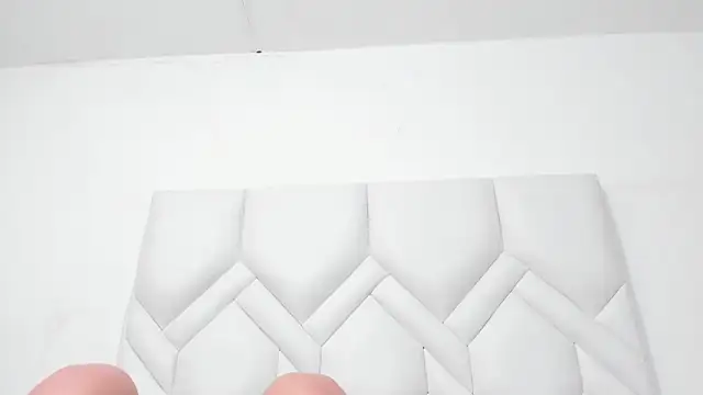 LindaHooker live sex cam