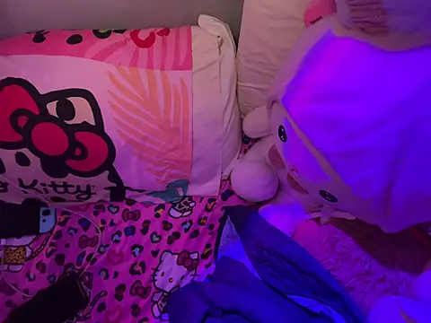 Onlypawzz's cam snapshot