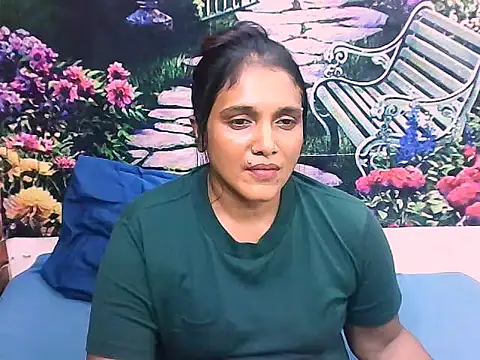 IndianSexyLady20's cam snapshot