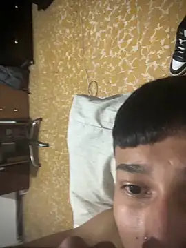 glopetitooo live sex cam