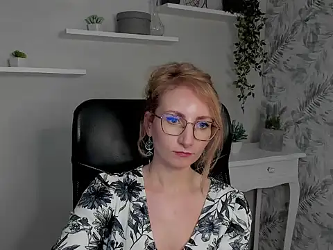 CinderellaMoon's cam snapshot