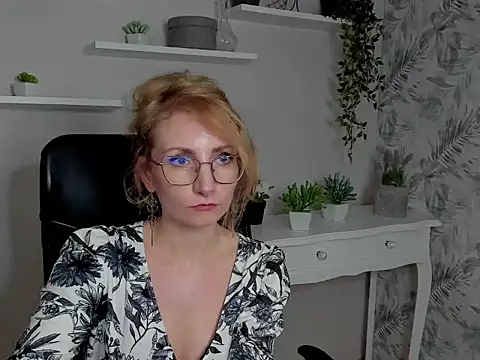 CinderellaMoon's cam snapshot