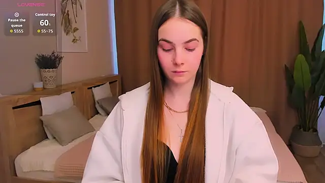 Maddy_Wood_'s cam snapshot