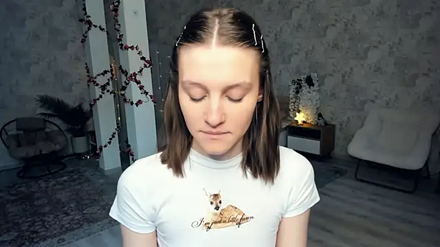 LianneBynon live sex cam