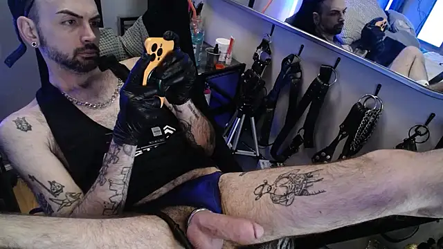 Girthywhereitmatters's cam snapshot