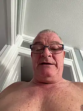 Garry831's cam snapshot