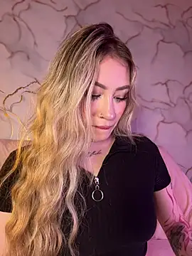 Lally_Valencia__'s cam snapshot