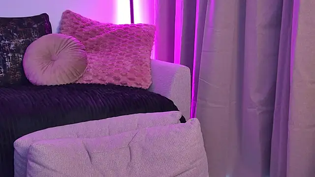 TheaMalekoo's cam snapshot