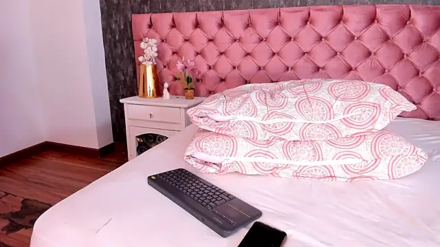 ScarletVegaa's cam snapshot