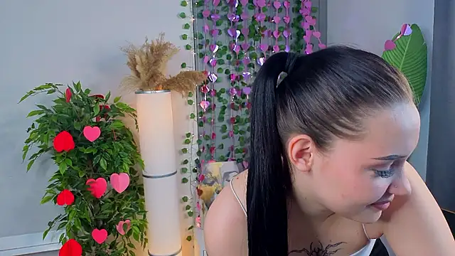 RoxannRunk's cam snapshot