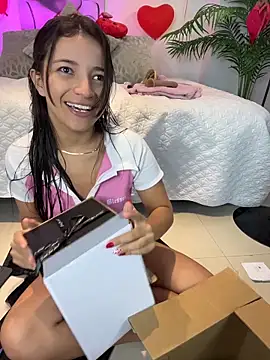 EmmaRose___'s cam snapshot