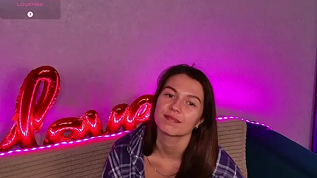 EllaCanny live sex cam