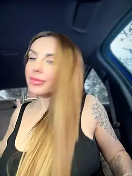 MilfNextDoor20 live sex cam